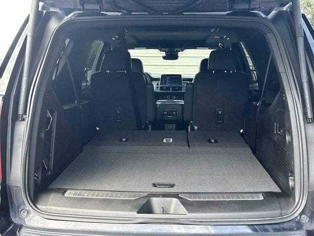 Chevrolet Suburban High Country 2023