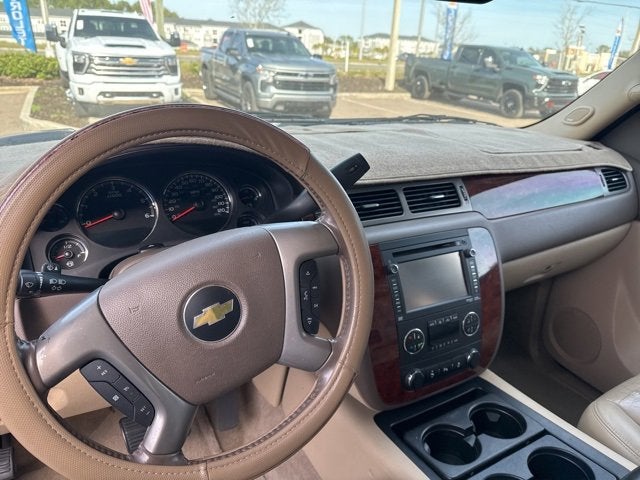 Chevrolet Suburban LT 2012