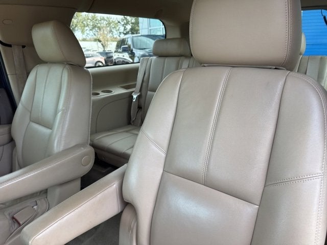 Chevrolet Suburban LT 2012