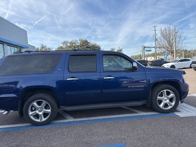 Chevrolet Suburban LT 2012