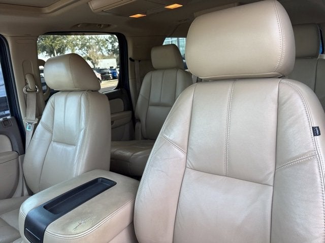 Chevrolet Suburban LT 2012