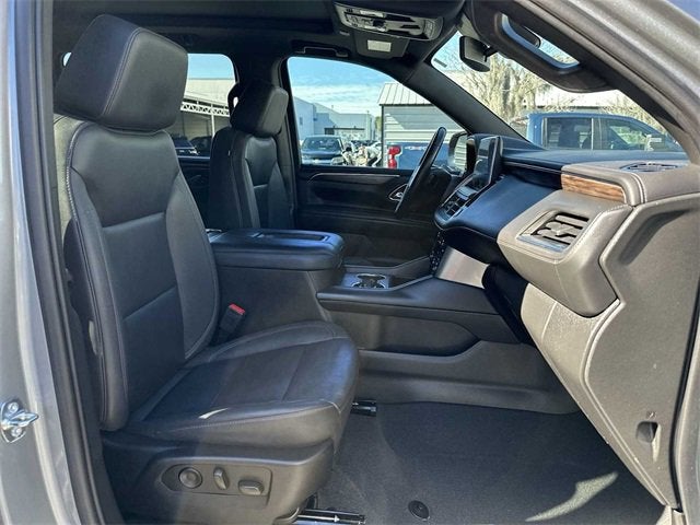 Chevrolet Suburban LT 2023