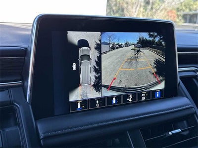 Chevrolet Suburban LT 2023