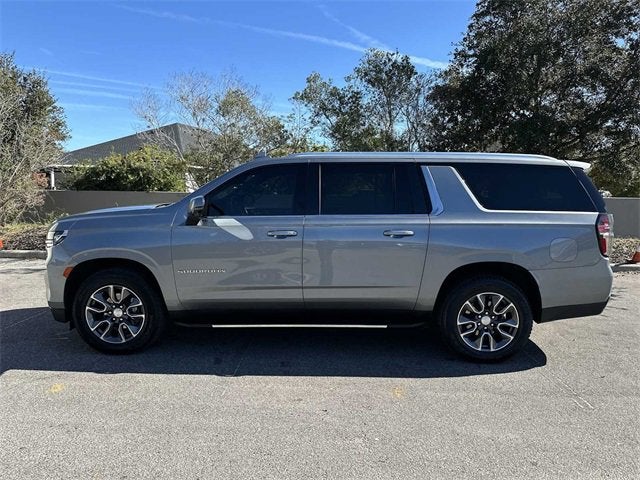 Chevrolet Suburban LT 2023
