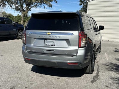 Chevrolet Suburban LT 2023