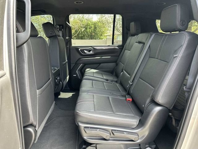 Chevrolet Suburban RST 2023