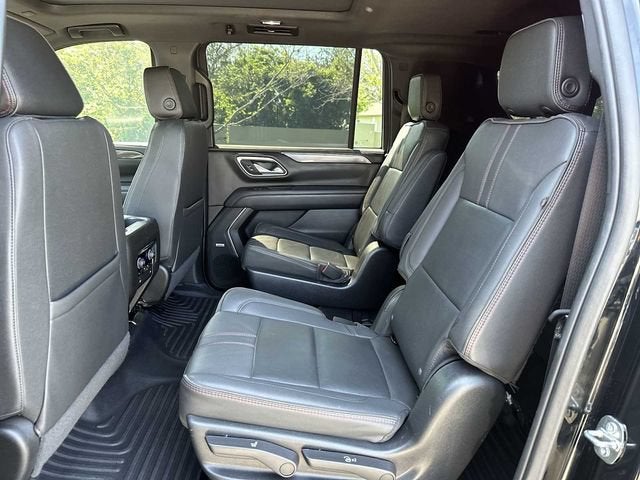 Chevrolet Suburban RST 2023