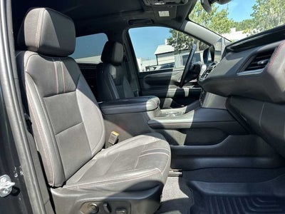 Chevrolet Suburban RST 2023
