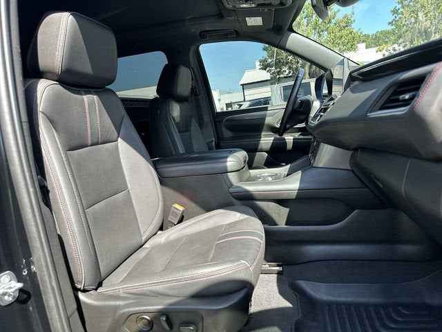Chevrolet Suburban RST 2023