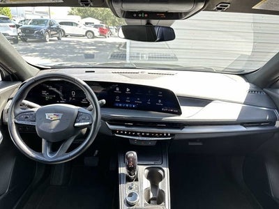 Cadillac XT4 Premium Luxury 2025