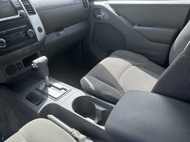 Nissan Frontier SV 2017