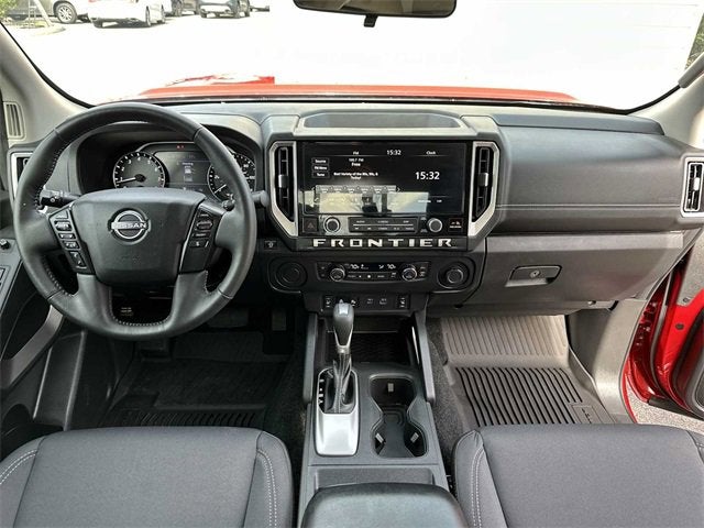 Nissan Frontier SV 2025