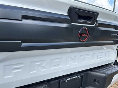 Nissan Frontier PRO-X 2025