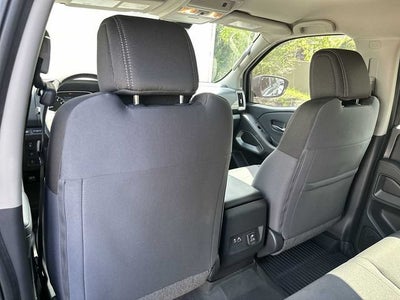 Nissan Frontier Crew Cab SV 4x2 de 2026