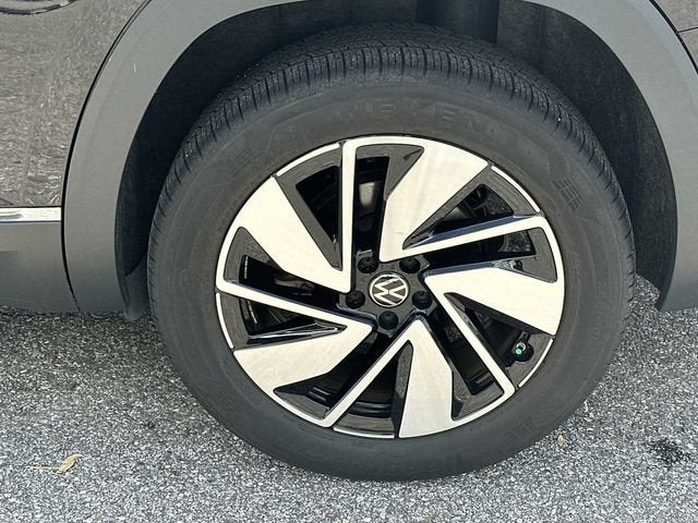 Volkswagen Atlas 2.0T SEL 2024