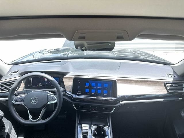 Volkswagen Atlas 2.0T SEL 2024