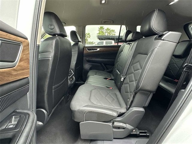 Volkswagen Atlas 2.0T SE con tecnología 2024