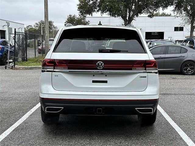 Volkswagen Atlas 2.0T SE con tecnología 2024