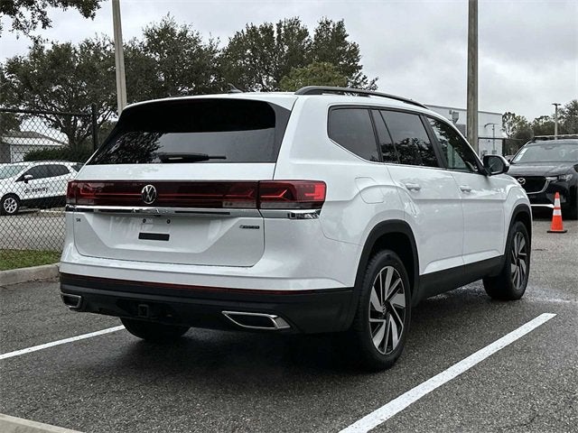 Volkswagen Atlas 2.0T SE con tecnología 2024