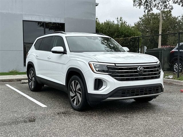 Volkswagen Atlas 2.0T SE con tecnología 2024