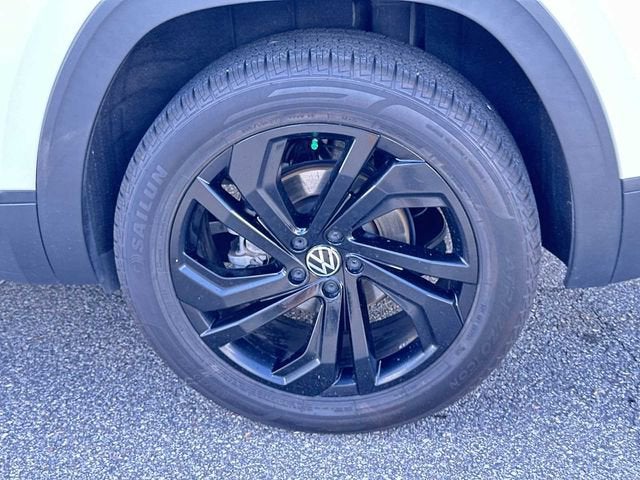 Volkswagen Atlas Cross Sport 2.0T SE con paquete Technology 2022