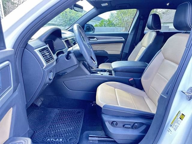 Volkswagen Atlas Cross Sport 2.0T SE con paquete Technology 2022