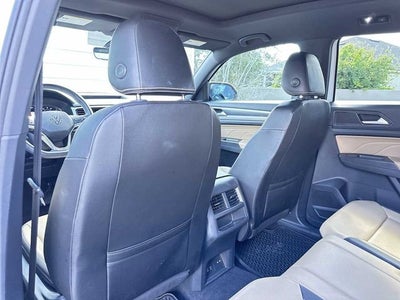 Volkswagen Atlas Cross Sport 2.0T SE con paquete Technology 2022