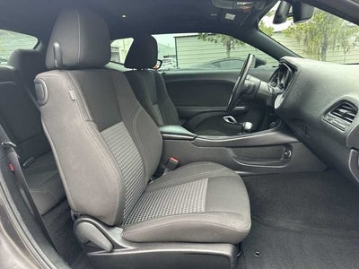 Dodge Challenger SXT 2023