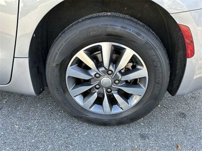 Chrysler Pacifica Touring L Plus 2020