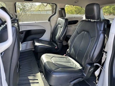 Chrysler Pacifica Touring L Plus 2020