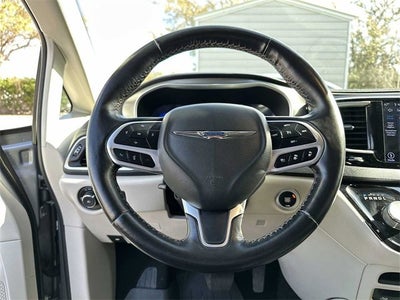 Chrysler Pacifica Touring L Plus 2020