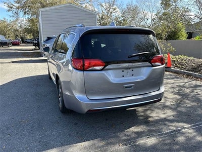 Chrysler Pacifica Touring L Plus 2020