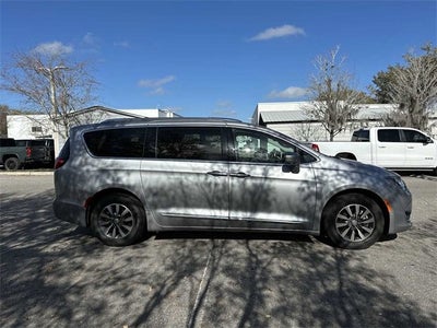 Chrysler Pacifica Touring L Plus 2020