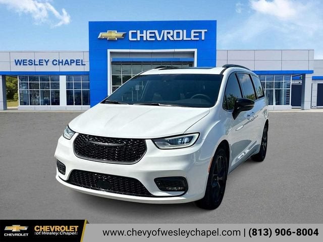 Chrysler Pacifica Limited AWD 2023