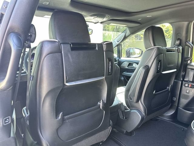 Chrysler Pacifica Limited AWD 2023