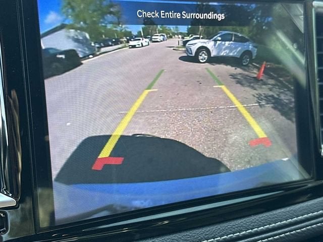 Chrysler Pacifica Limited AWD 2023