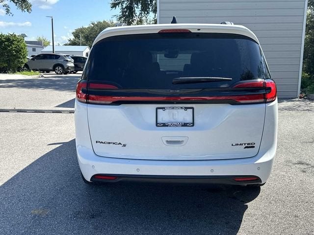 Chrysler Pacifica Limited AWD 2023