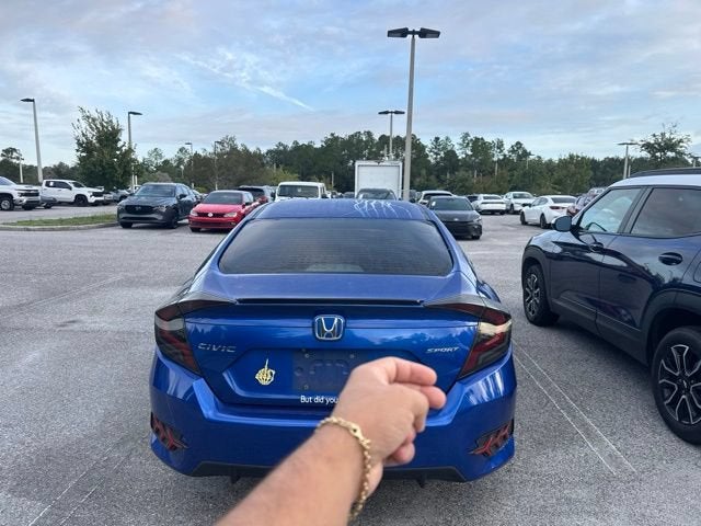 Honda Civic Sedán Sport 2021
