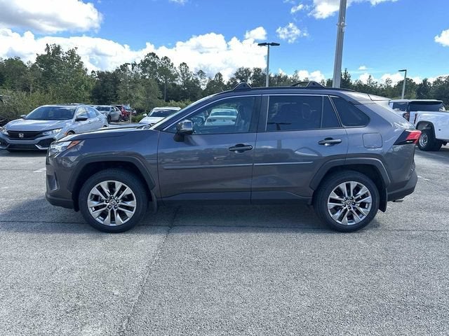 Toyota RAV4 XLE Premium 2024