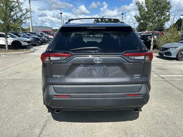 Toyota RAV4 XLE Premium 2024