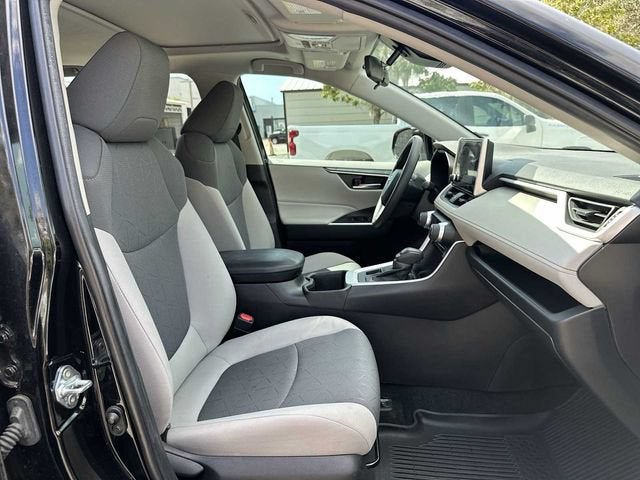 Toyota RAV4 XLE 2023