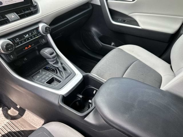 Toyota RAV4 XLE 2023