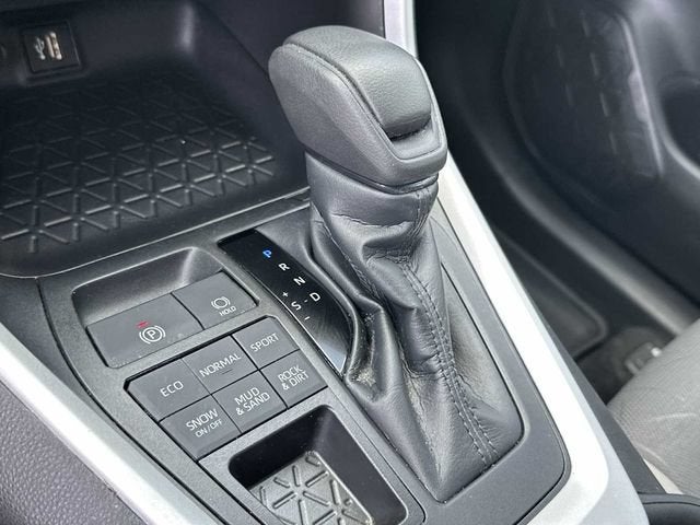 Toyota RAV4 XLE 2023
