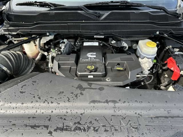 RAM 3500 Laramie Crew Cab 4x4 de 2024 con caja de 1,93 m