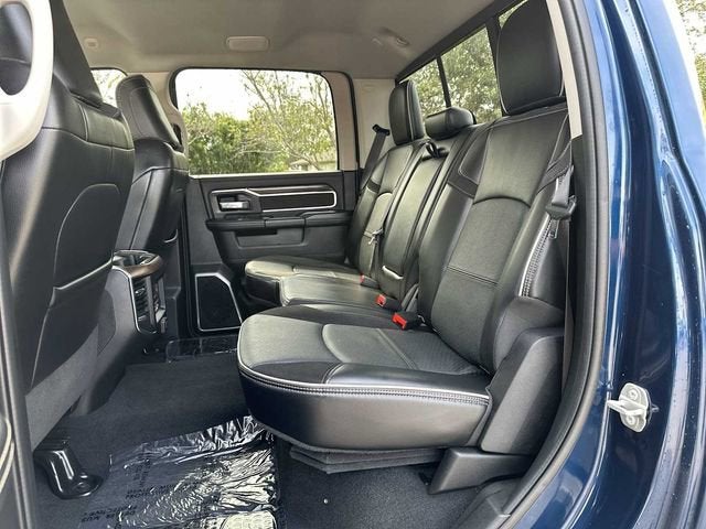 RAM 3500 Laramie Crew Cab 4x4 de 2024 con caja de 1,93 m