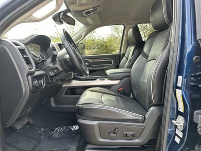 RAM 3500 Laramie Crew Cab 4x4 de 2024 con caja de 1,93 m
