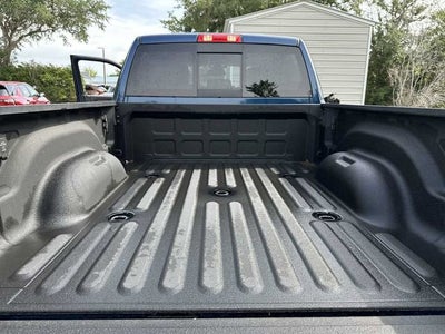 RAM 3500 Laramie Crew Cab 4x4 de 2024 con caja de 1,93 m