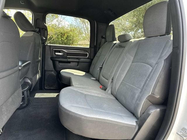 RAM 3500 Big Horn de 2024, cabina doble, tracción 4x4 y caja de 2,4 m