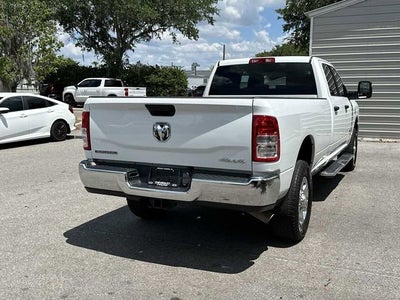 RAM 3500 Big Horn de 2024, cabina doble, tracción 4x4 y caja de 2,4 m