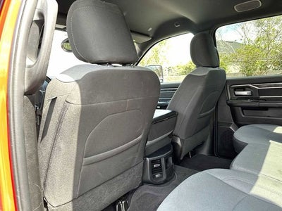 RAM 2500 Big Horn de 2024, cabina doble, tracción 4x4 y caja de 6'4"